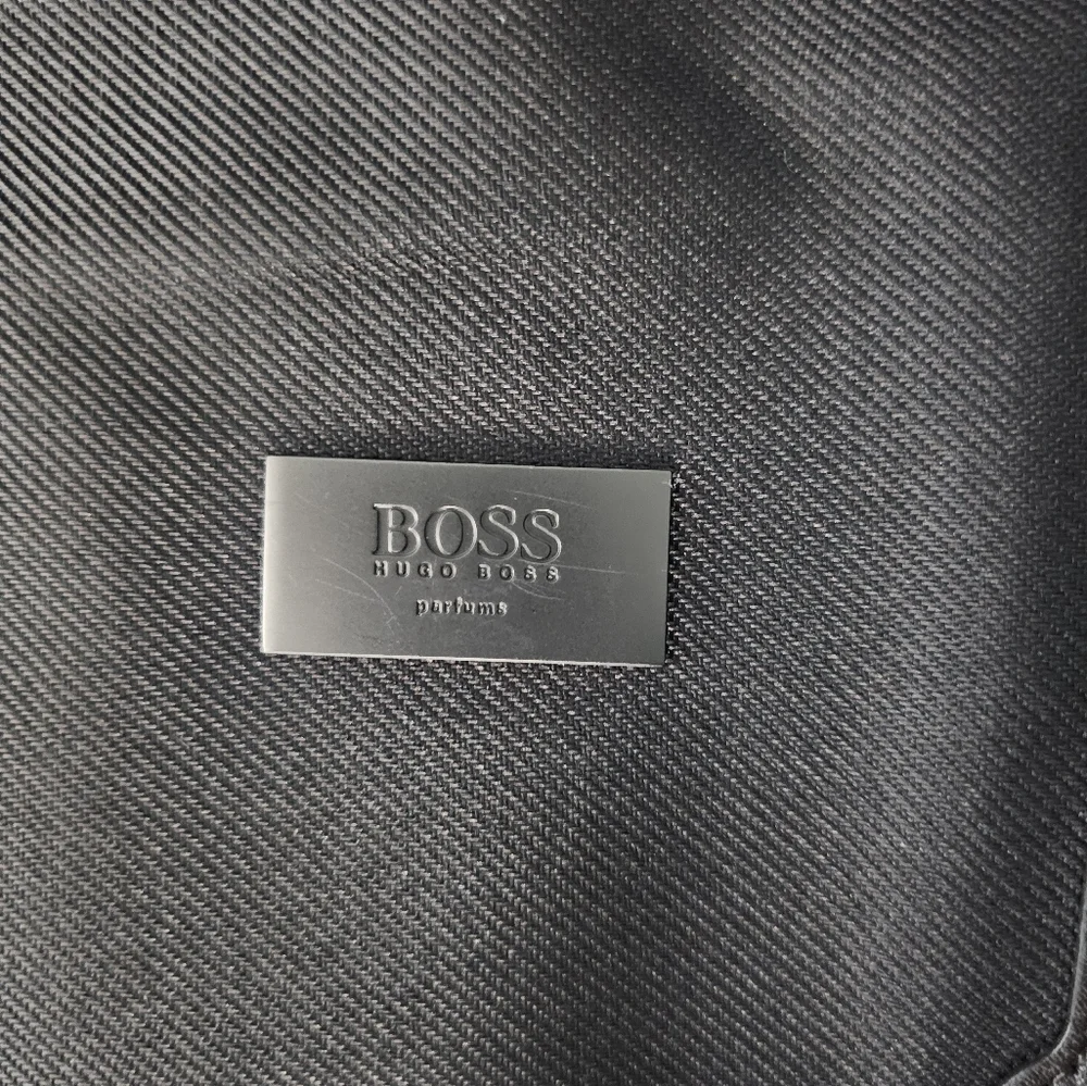 Hugo Boss daffle - Picture 3 of 3